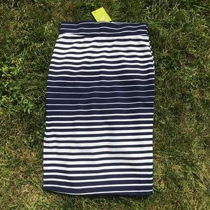 ❌DONATED❌NWT Pencil Skort